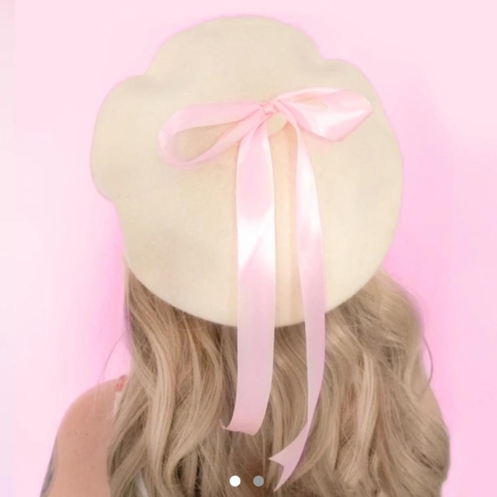 White beret with pink ribbon - Diana Beret